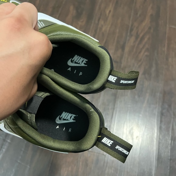 Sold - Picture 6 of 7